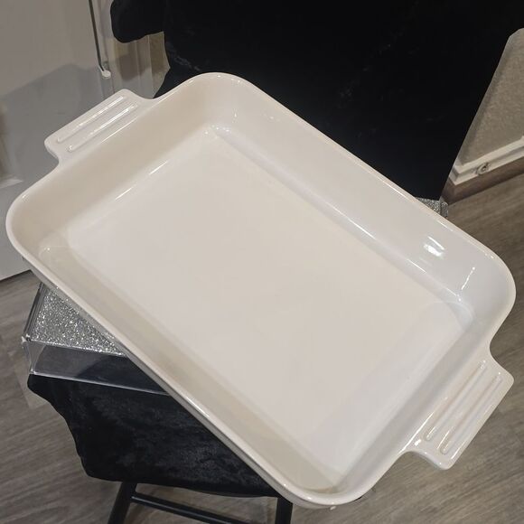 Le Creuset Heritage 32cm Rectangular Baking Dish- Merinque - Picture 8 of 8